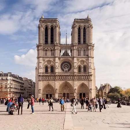 Quartier Emily In Notre Dame